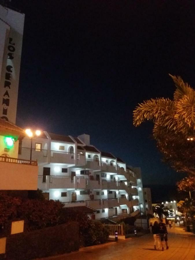 Los Geranios 阿德耶 外观 照片