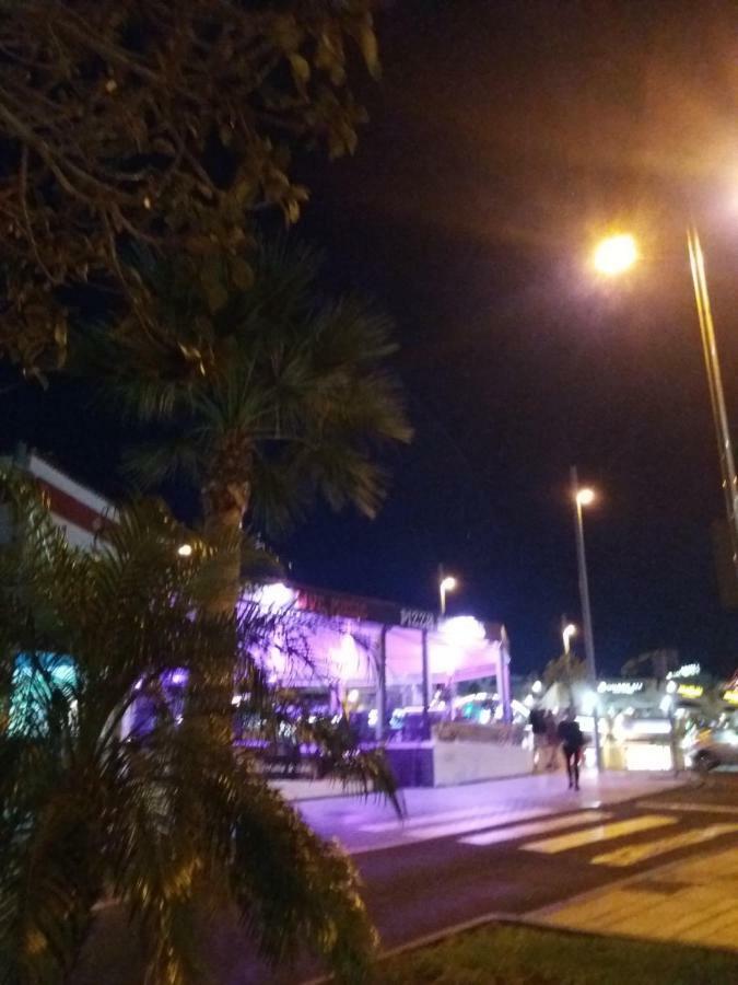 Los Geranios 阿德耶 外观 照片